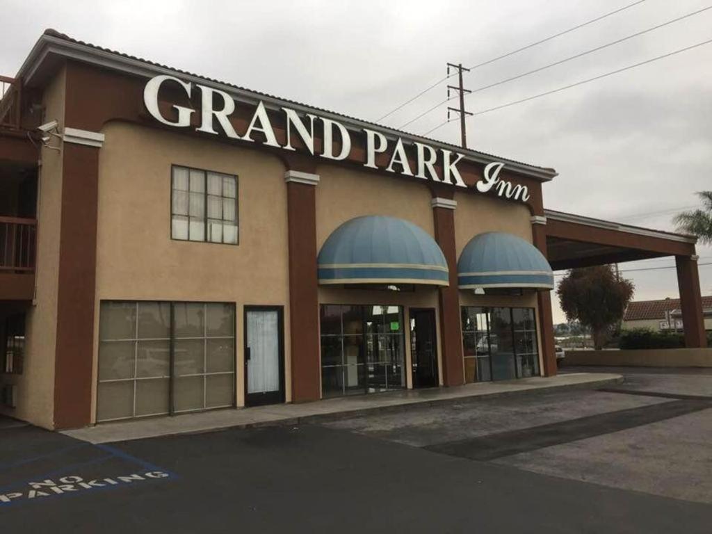 Grand Park Inn Baldwin Park Exteriör bild