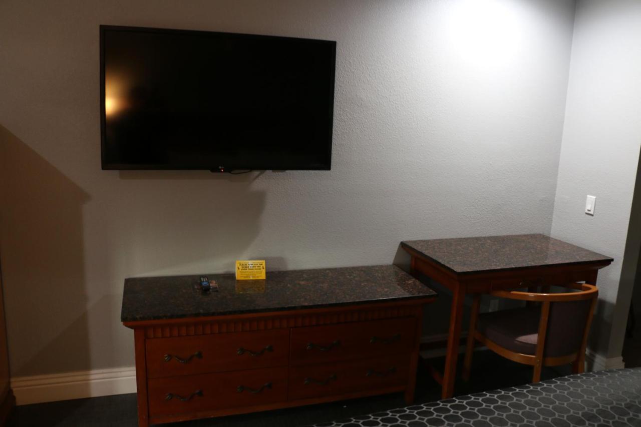 Grand Park Inn Baldwin Park Exteriör bild